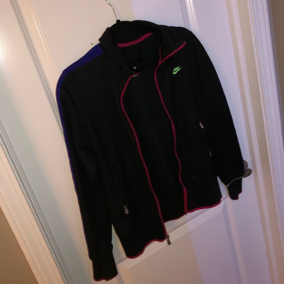 NIKE black and neon color jacket - Picture 2 of 3